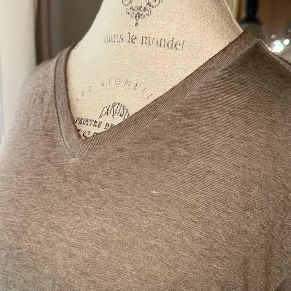 Hutch men’s v-neck shortsleeve t-shirt soft vintage set of 2 tan & orange Large - Picture 14 of 16